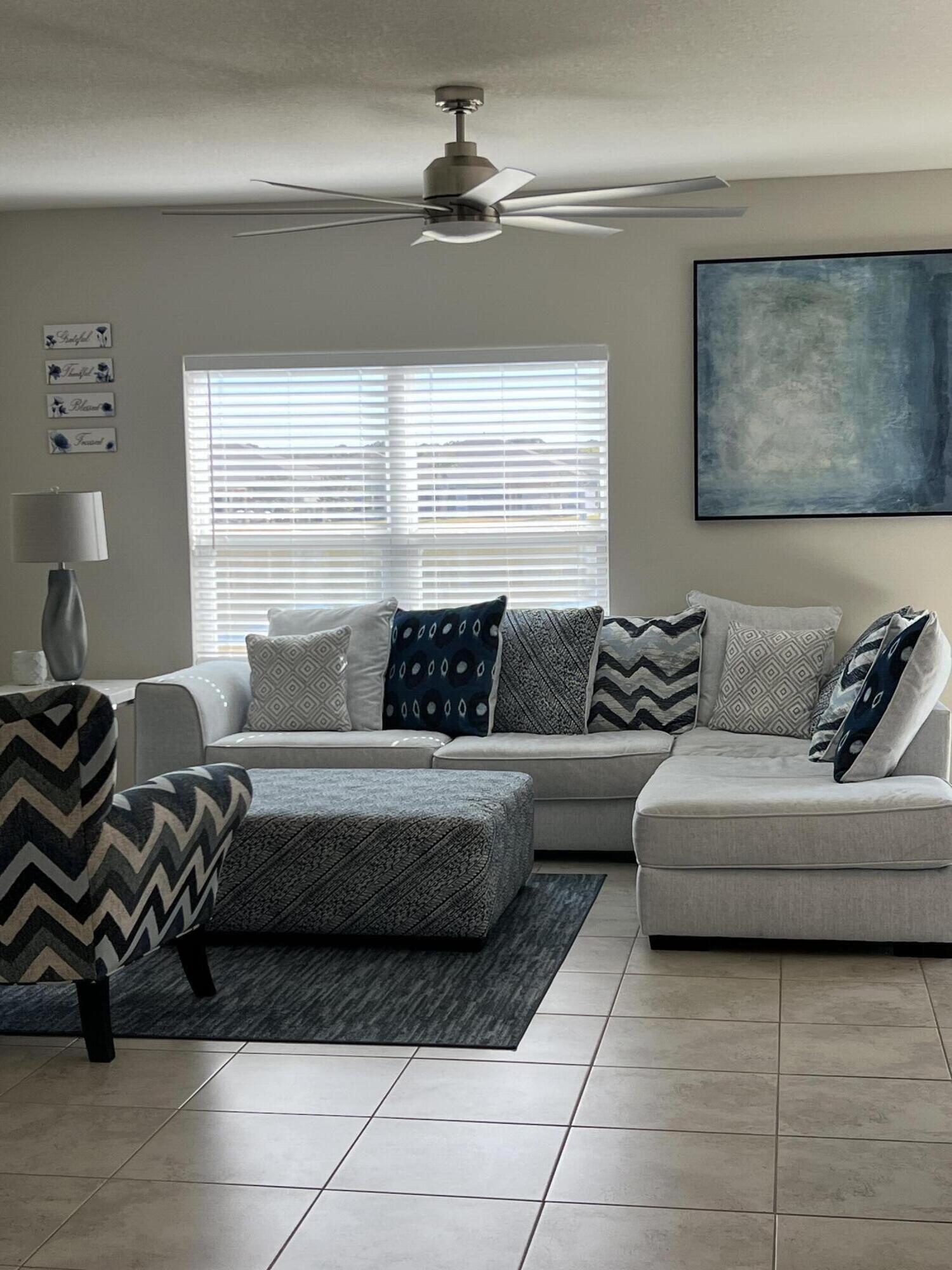 419 Açaí Lane Fort Pierce, FL 34981 - Photo 3 of 20 IMG_3985