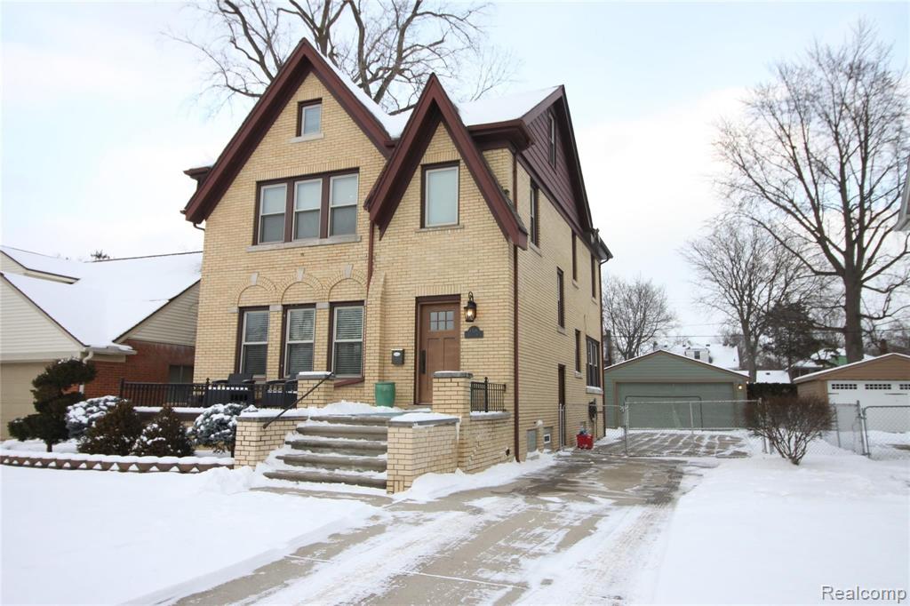 1376 Bedford Road Grosse Pointe Park, MI 48230 - Photo 2 of 49