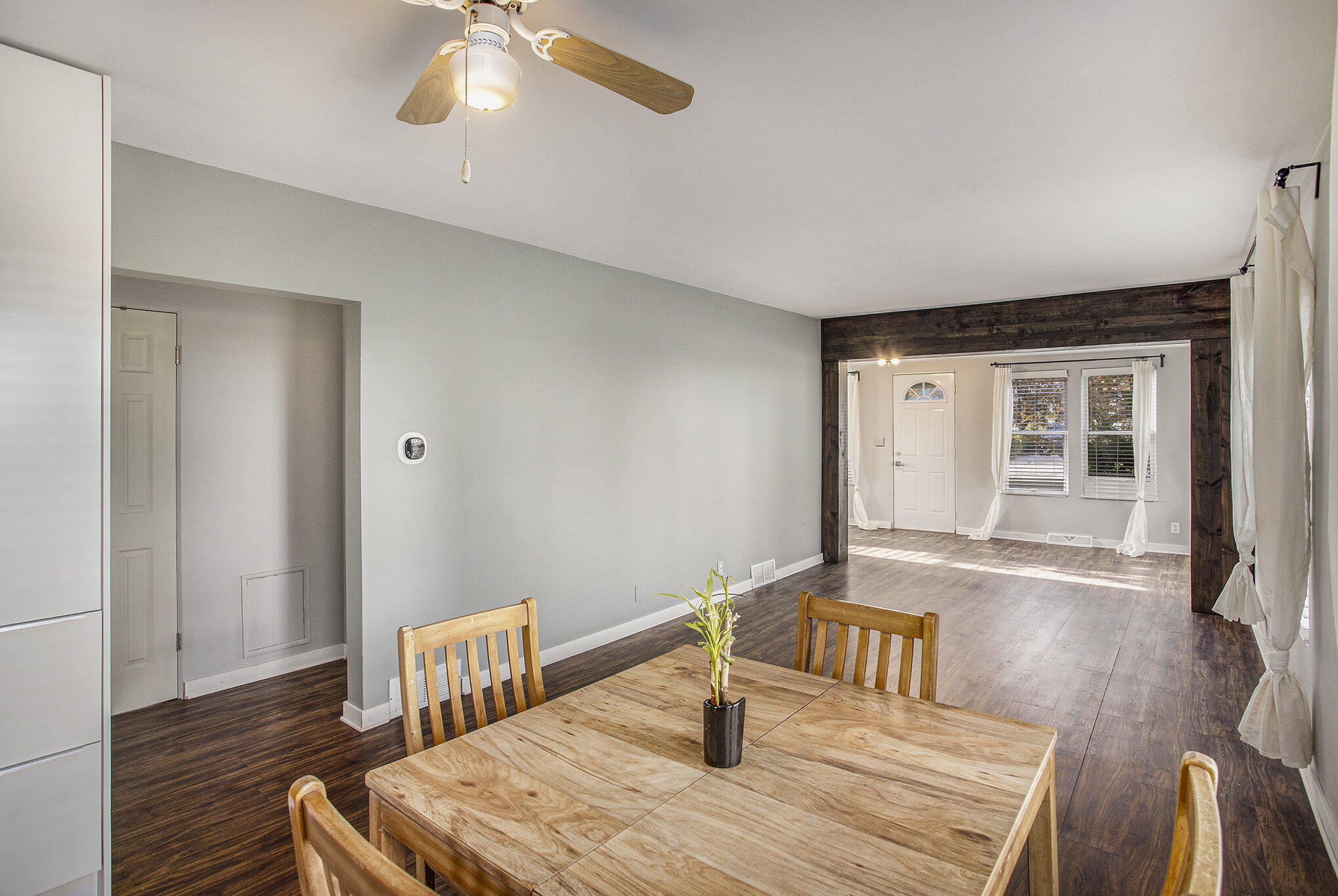 48 Ridgewood Street Kalamazoo, MI 49001 - Photo 7 of 19 008_6w6a7591