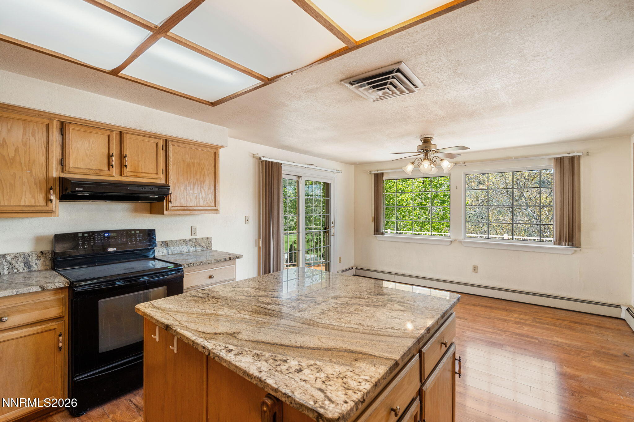 20500 Cooke Drive Reno, NV 89521 - Photo 12 of 33 16-web-or-mls-DSC01338