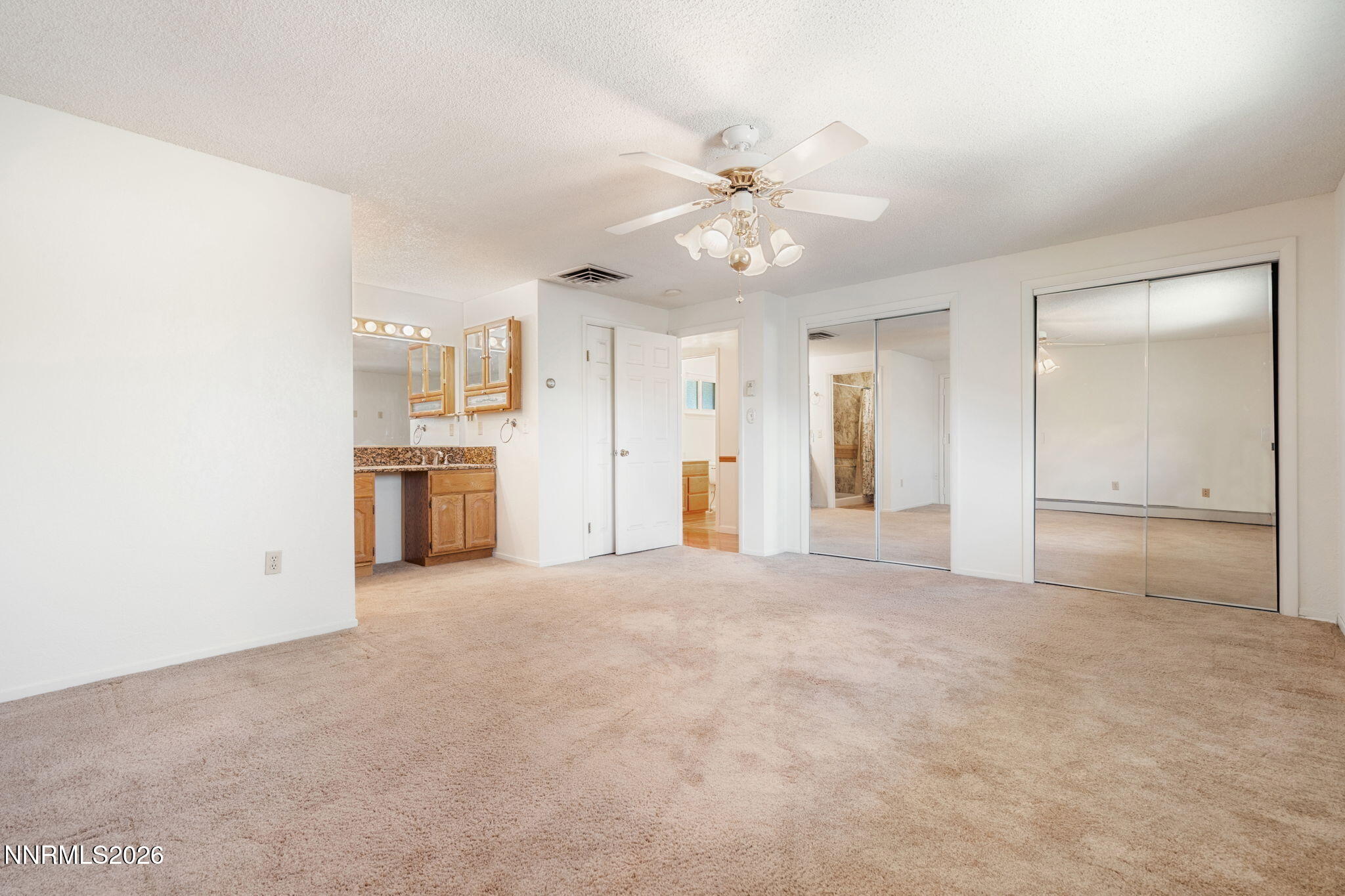 20500 Cooke Drive Reno, NV 89521 - Photo 17 of 33 24-web-or-mls-DSC01278