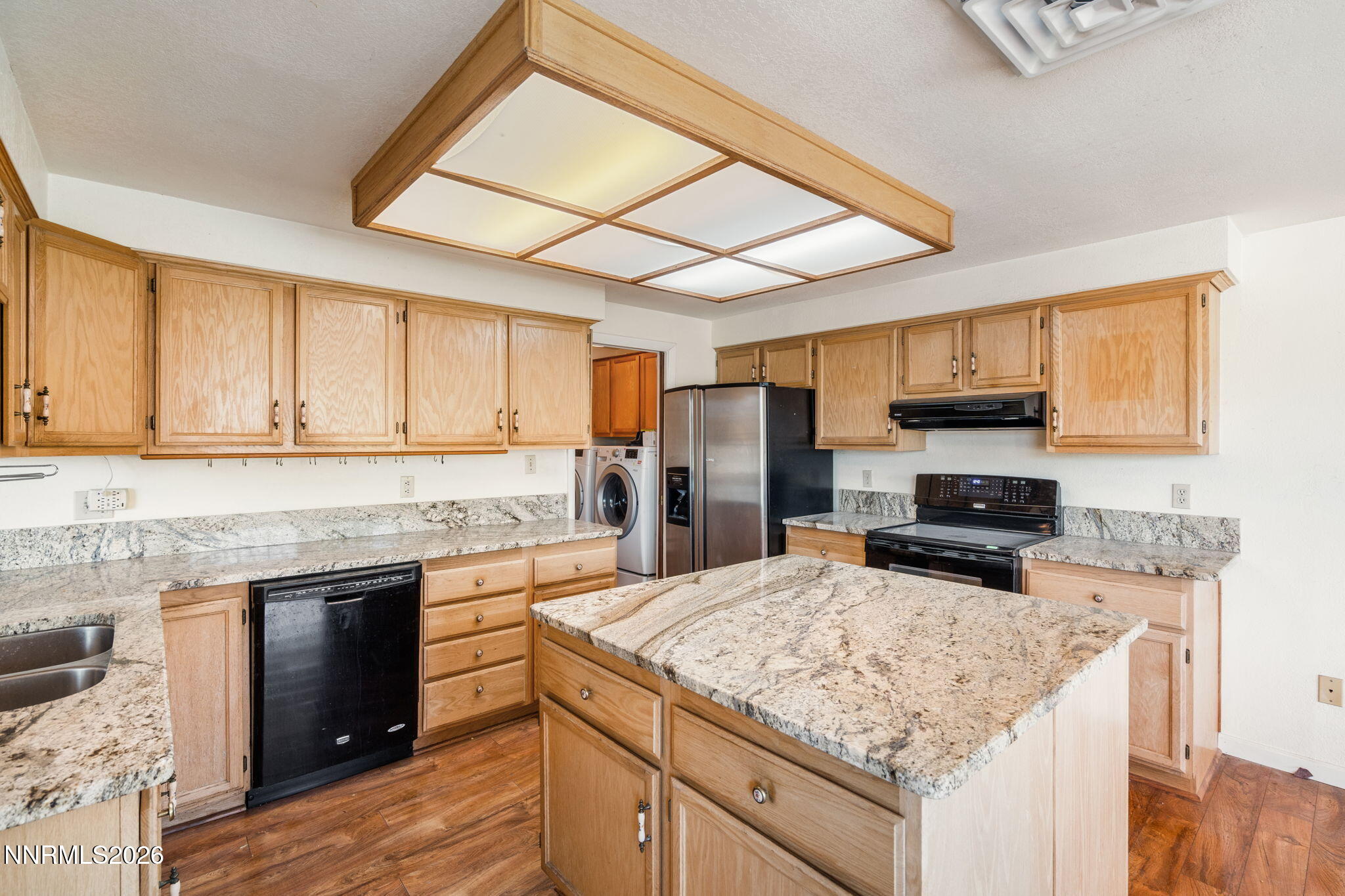 20500 Cooke Drive Reno, NV 89521 - Photo 3 of 33 15-web-or-mls-DSC01333