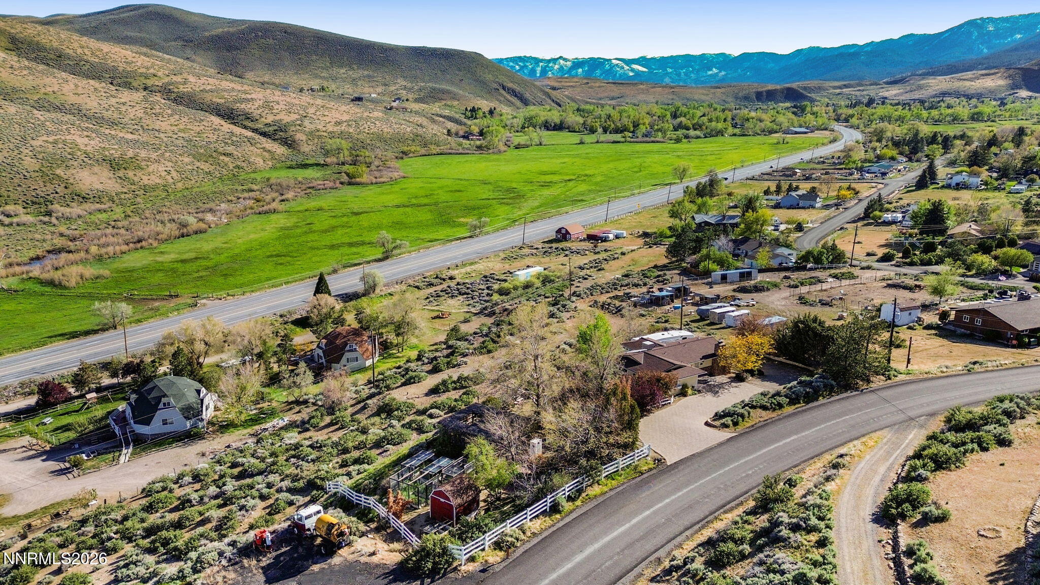 20500 Cooke Drive Reno, NV 89521 - Photo 4 of 33 10-web-or-mls-DJI_0111h