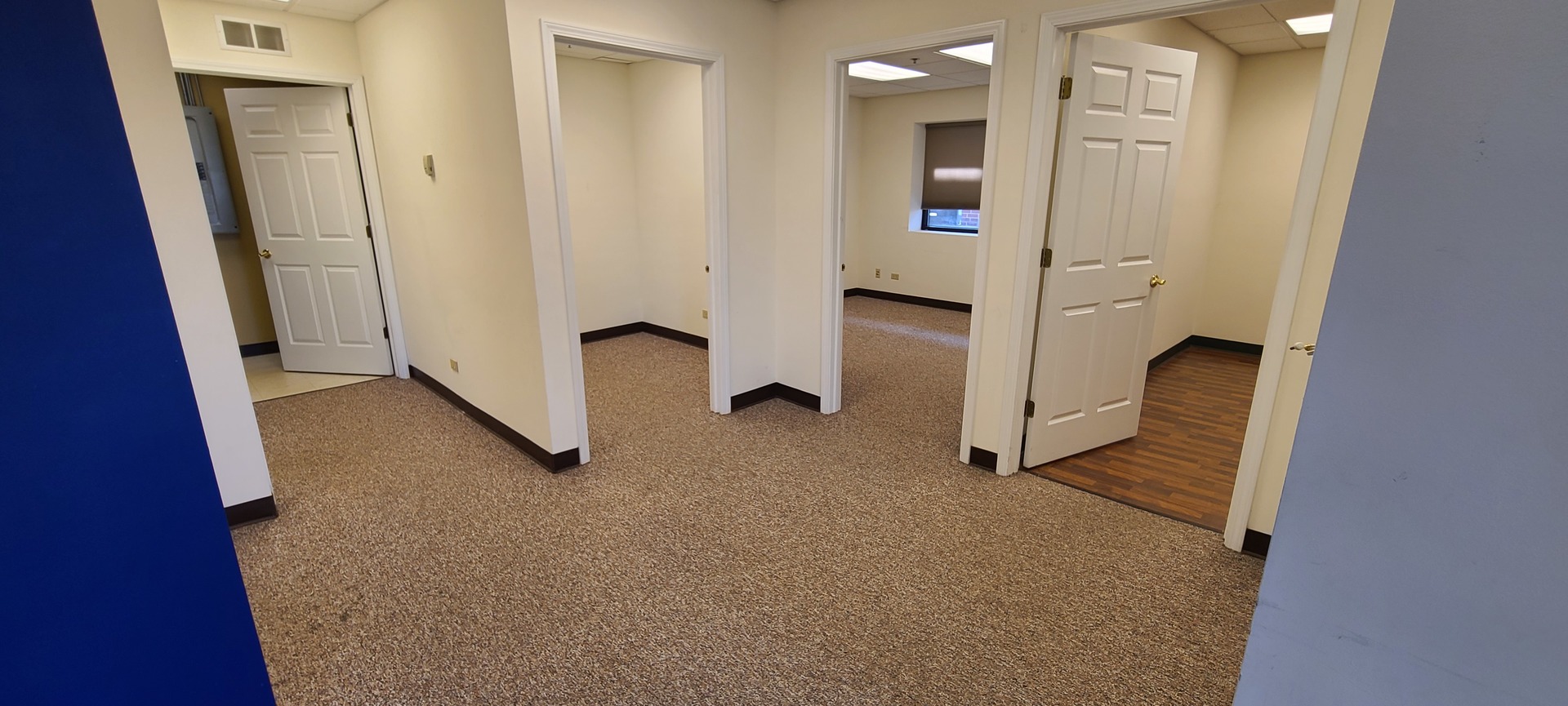 8527 West 191st Street, Unit 33A Mokena, IL 60448 - Photo 5 of 10 a view of a livingroom with a furniture and window