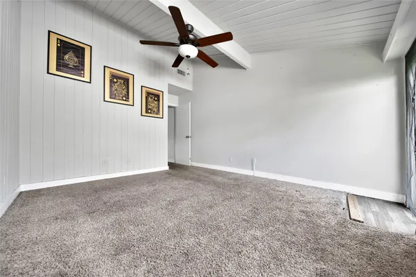 $1,000 | 28 Lakeway Street, Conroe, TX 77304