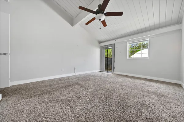 $1,000 | 28 Lakeway Street, Conroe, TX 77304