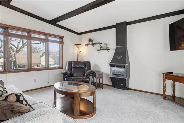 $3,200 | 4008 Zenith Avenue North, Robbinsdale, MN 55422