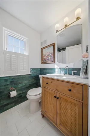 $2,800 | 4008 Zenith Avenue North, Robbinsdale, MN 55422
