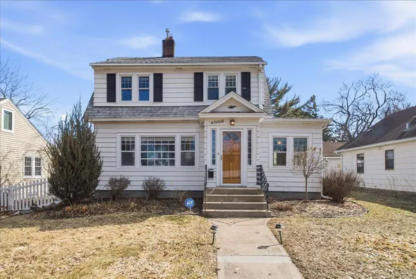 $3,200 | 4008 Zenith Avenue North, Robbinsdale, MN 55422