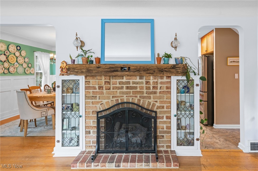 2244 Edgerton Road Cleveland, OH 44118 - Photo 9 of 38 Gallery Image 9