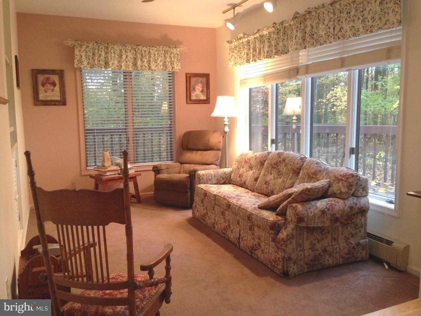 35 Palmer Road Bangor, PA 18013 - Photo 11 of 24 Family Room