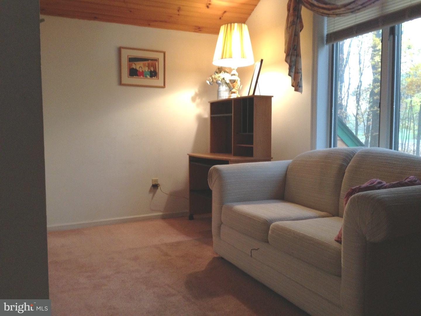 35 Palmer Road Bangor, PA 18013 - Photo 19 of 24 Office / Study