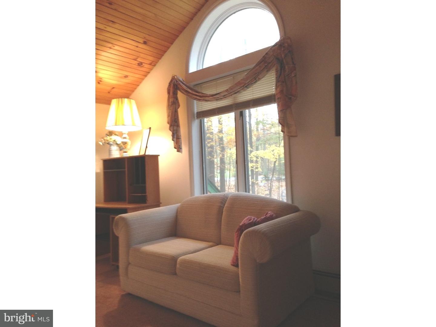 35 Palmer Road Bangor, PA 18013 - Photo 20 of 24 Office / Study