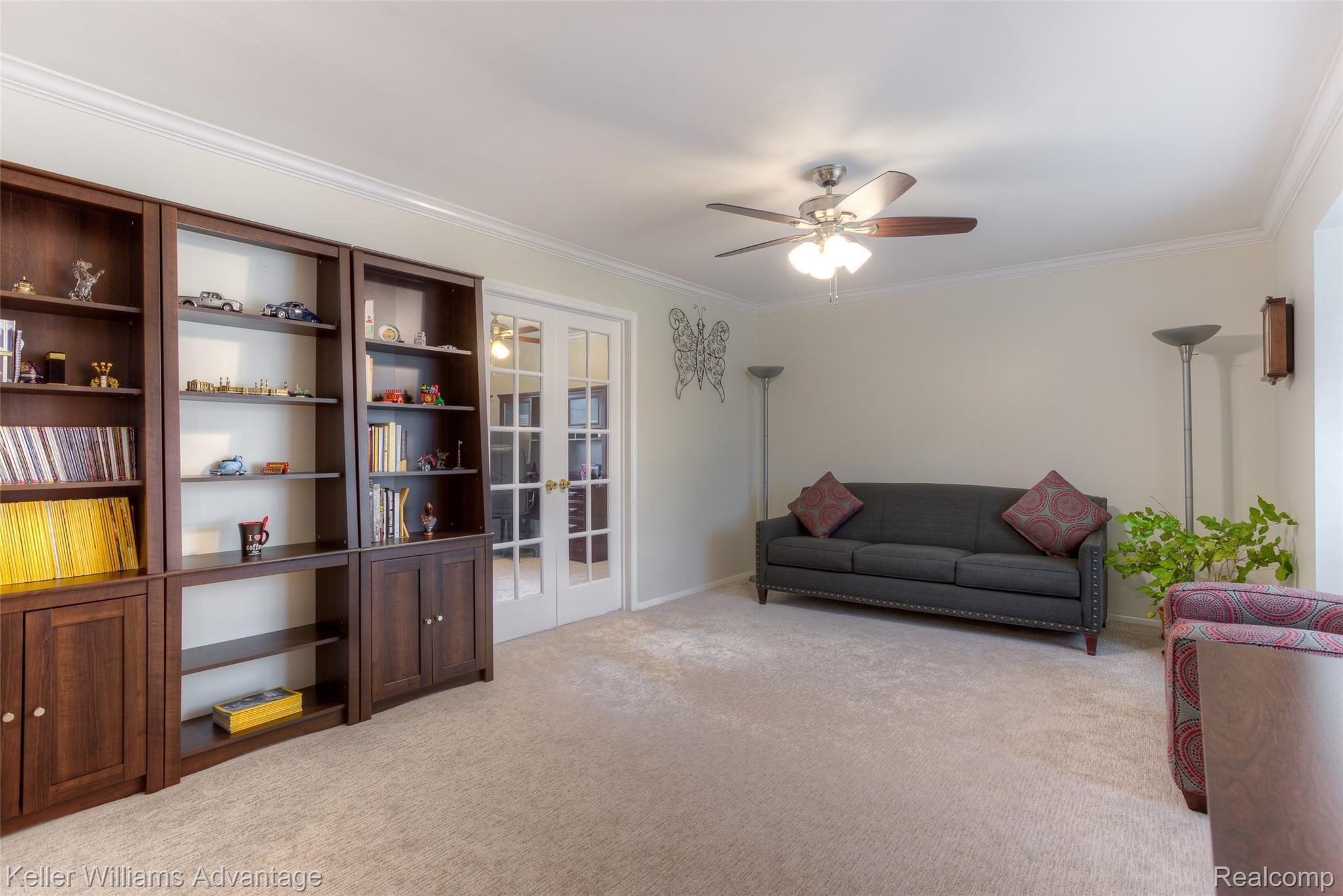 42302 Hanford Road Canton, MI 48187 - Photo 6 of 49 42302 hanford interiors (8).jpg