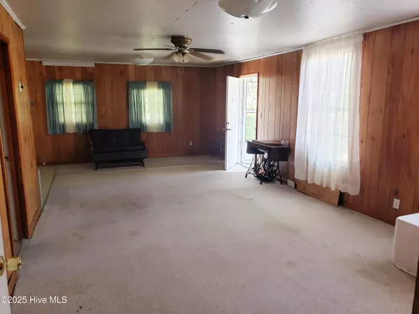 $249,999 | 809 Conway Road, Fair Bluff, NC 28439