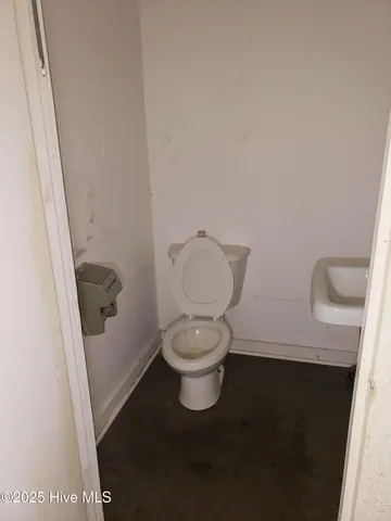 $249,999 | 809 Conway Road, Fair Bluff, NC 28439