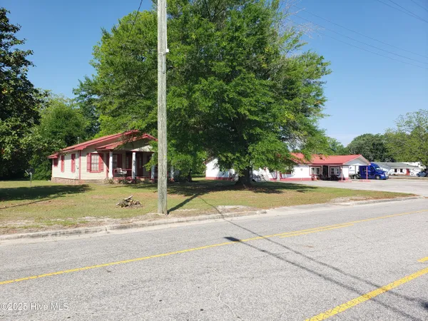 $249,999 | 809 Conway Road, Fair Bluff, NC 28439