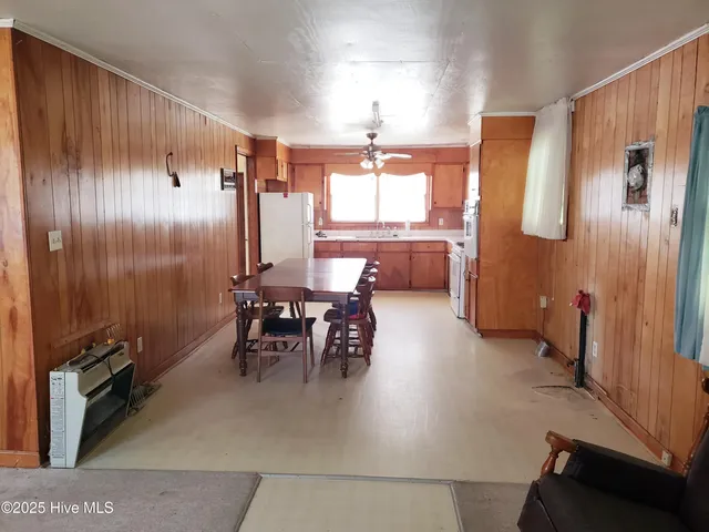 $249,999 | 809 Conway Road, Fair Bluff, NC 28439