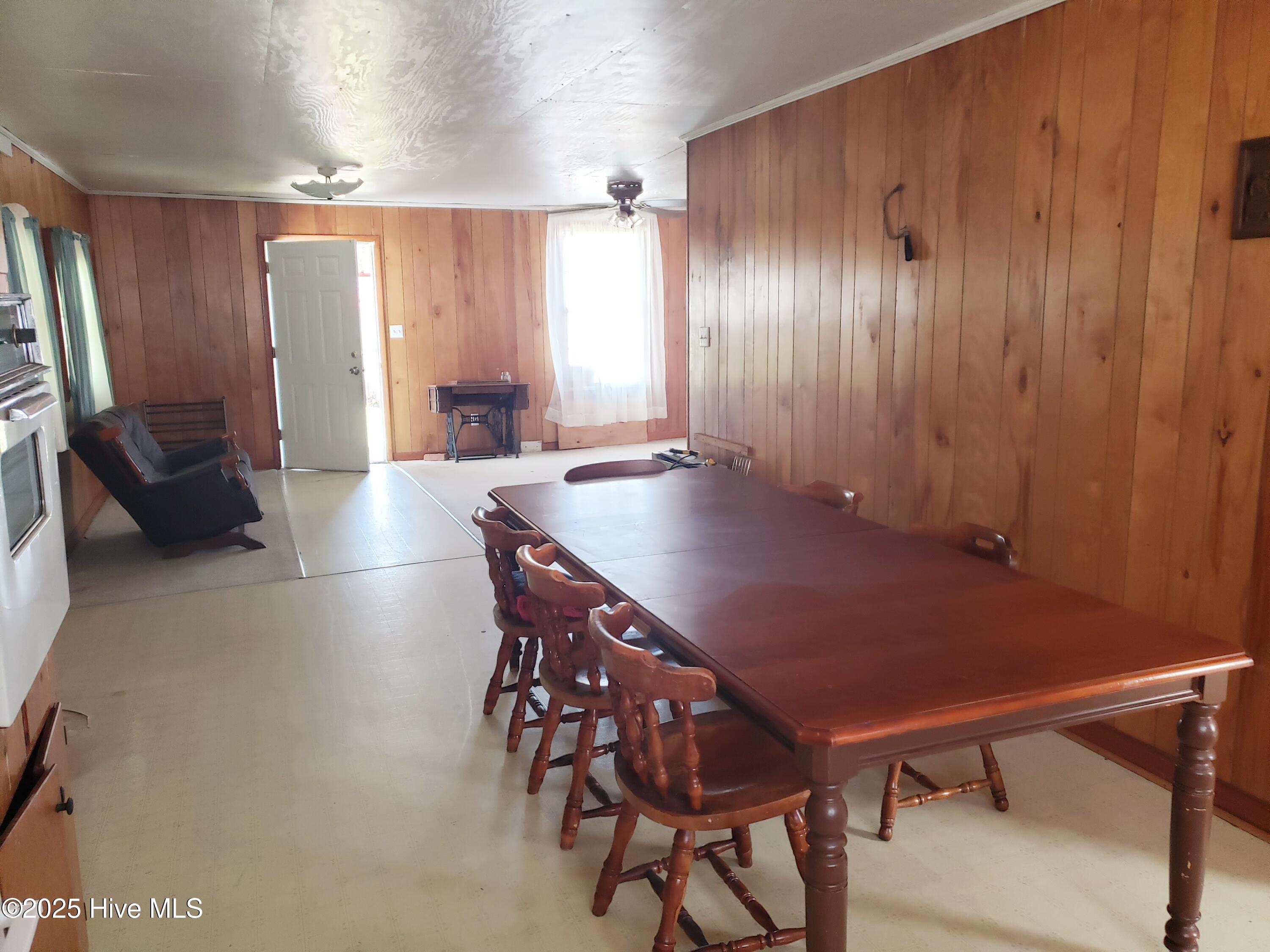 809 Conway Road Fair Bluff, NC 28439 - Photo 10 of 46 20250501_100830