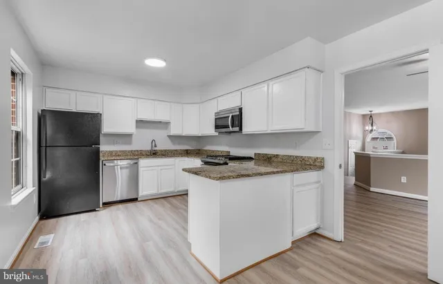 $3,500 | 46607 Carriage Court, Sterling, VA 20164