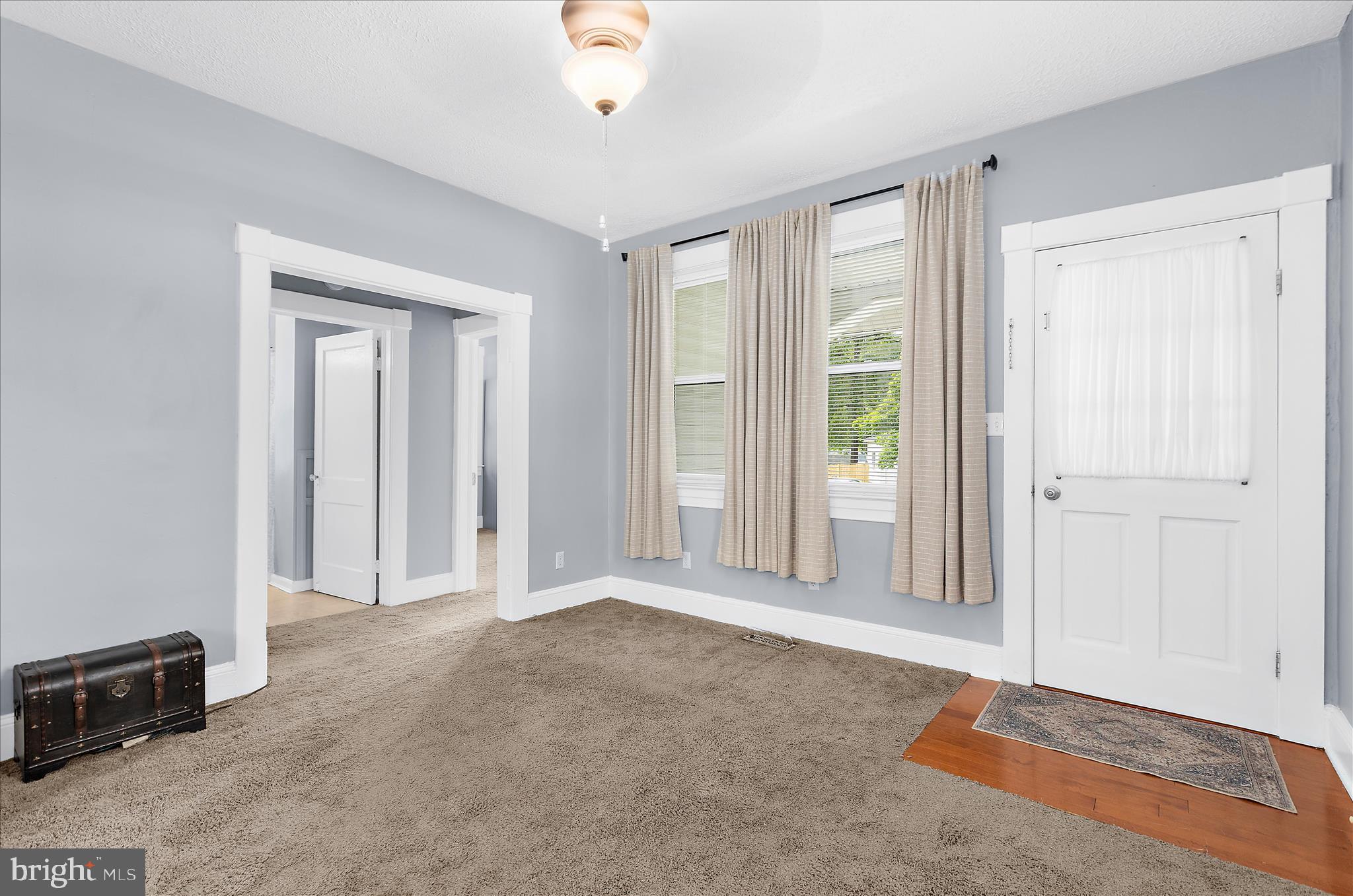 40 Hampton Road Linthicum Heights, MD 21090 - Photo 15 of 44