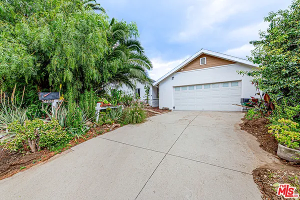 $1,540,000 | 4738 New York Avenue, La Crescenta, CA 91214