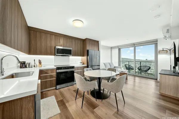 $4,000 | 1500 Rycroft Street, Unit 3305R, Honolulu, HI 96814