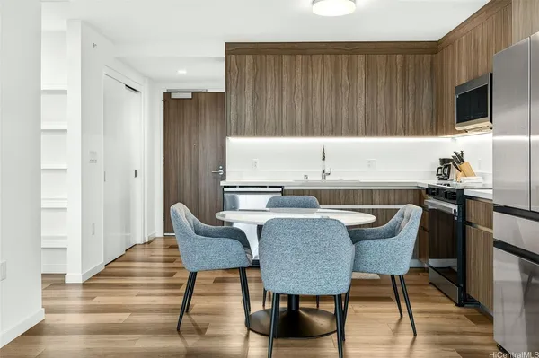 $4,000 | 1500 Rycroft Street, Unit 3305R, Honolulu, HI 96814