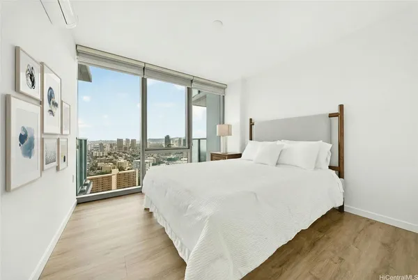 $4,000 | 1500 Rycroft Street, Unit 3305R, Honolulu, HI 96814