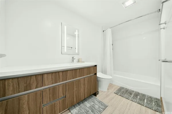 $4,000 | 1500 Rycroft Street, Unit 3305R, Honolulu, HI 96814