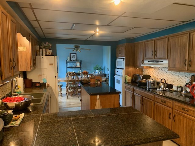 1522 East 7th Road Lostant, IL 61334 - Photo 7 of 44