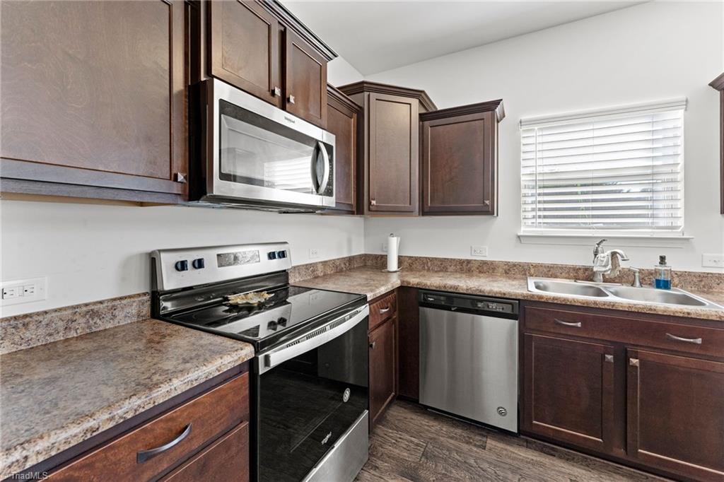 1088 Bitting Hall Circle Rural Hall, NC 27045 - Photo 12 of 32 Gallery Image 12
