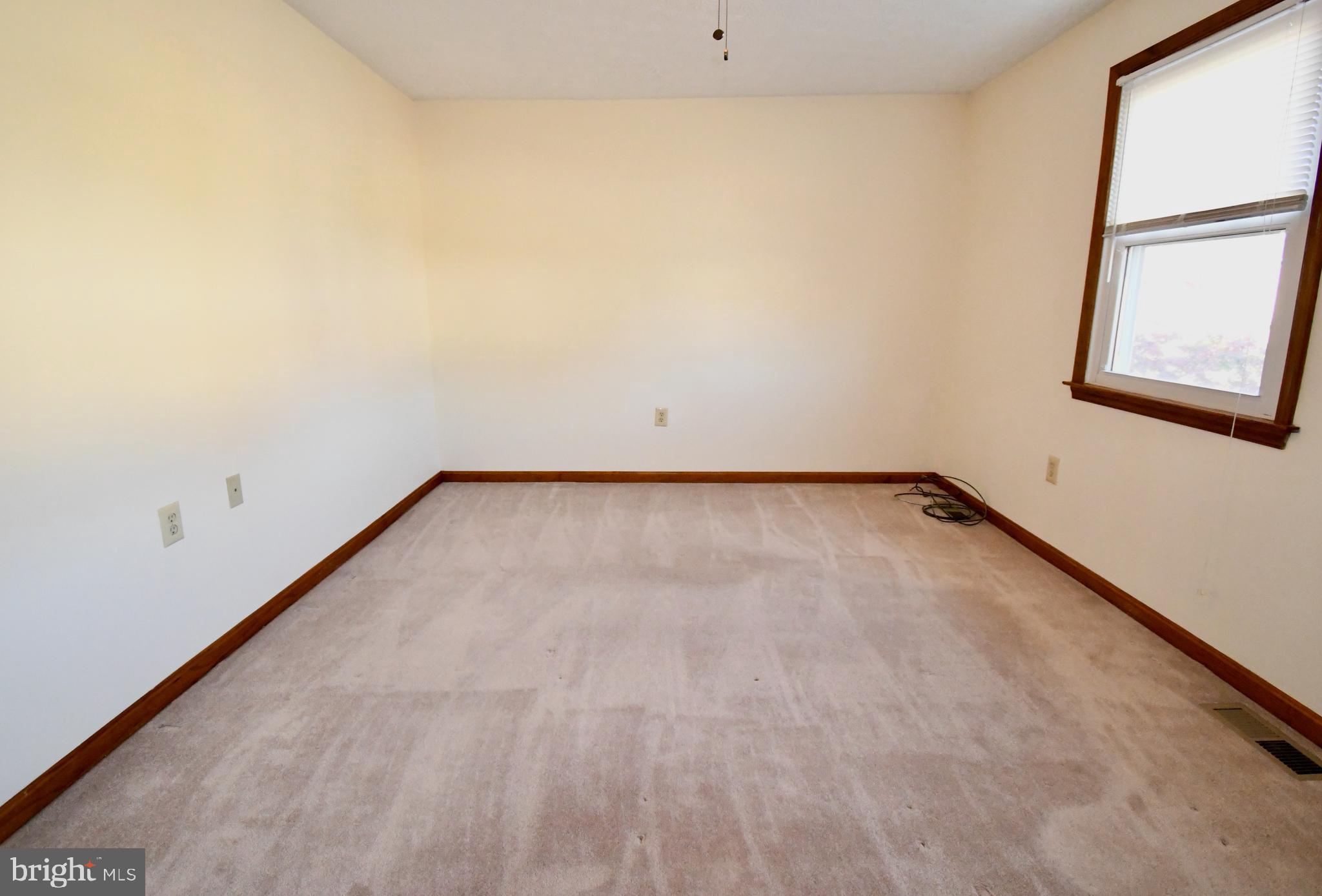 180 Farm Road Aberdeen, MD 21001 - Photo 12 of 29 Bedroom 1