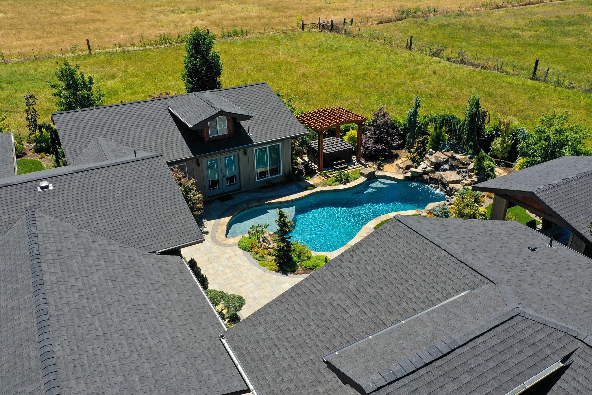 998 West Justice Road Central Point, OR 97502 - Photo 13 of 61 DJI_0957