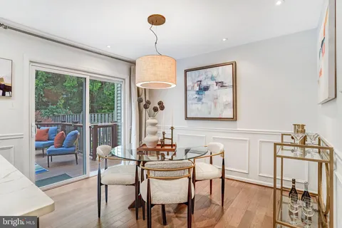 $625,000 | 4467 Holly Avenue, Fairfax, VA 22030