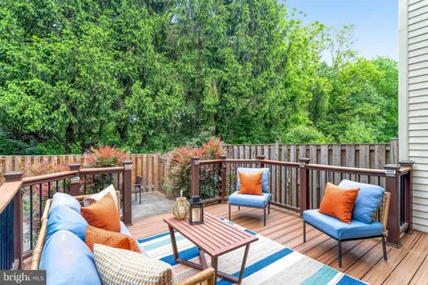 $625,000 | 4467 Holly Avenue, Fairfax, VA 22030
