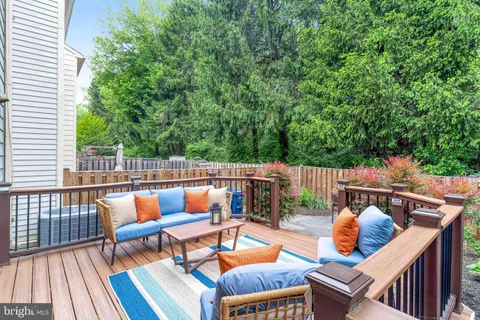 $625,000 | 4467 Holly Avenue, Fairfax, VA 22030