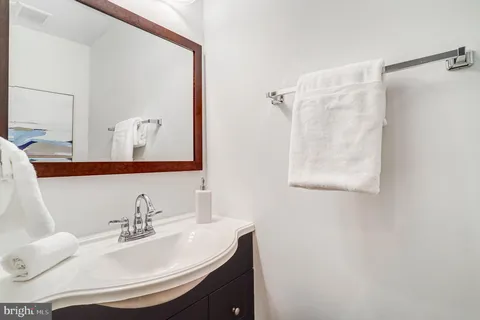 $625,000 | 4467 Holly Avenue, Fairfax, VA 22030