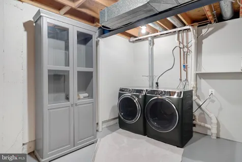 $625,000 | 4467 Holly Avenue, Fairfax, VA 22030