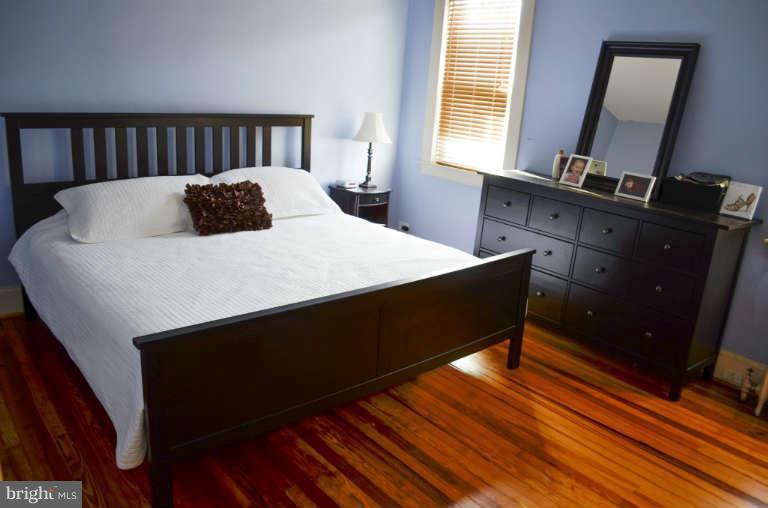 16 Ridge Road Baltimore, MD 21228 - Photo 15 of 24 Bedroom (Master)