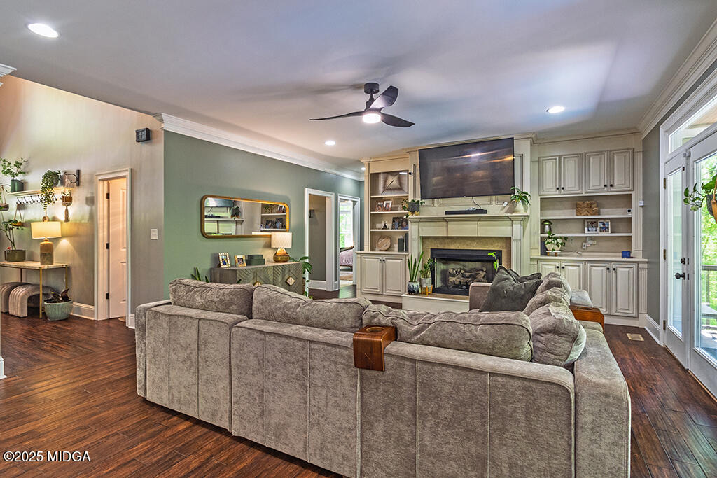 1122 Irongate Macon, GA 31220 - Photo 16 of 90 1122-Irongate-Living-Room-02