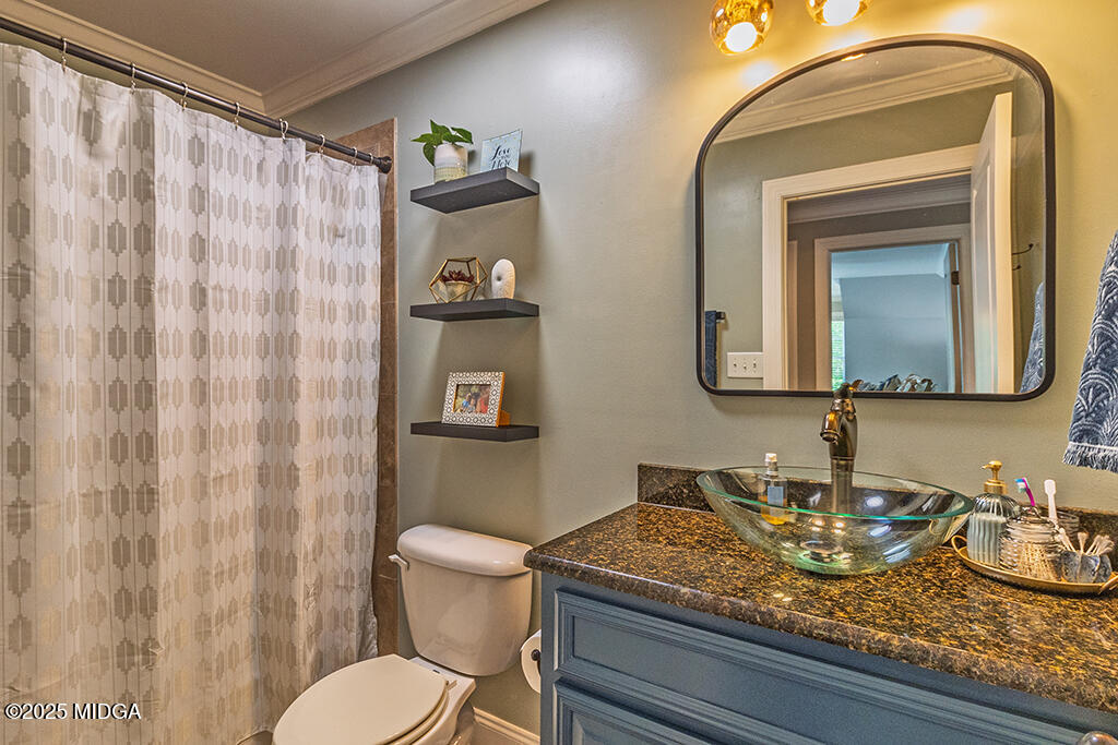 1122 Irongate Macon, GA 31220 - Photo 34 of 90 1122-Irongate-2nd-FL-Bathroom-01