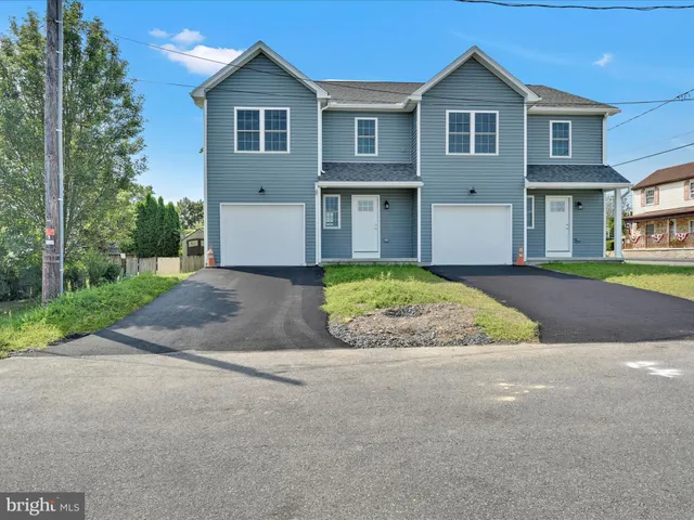 $245,000 | 220 West High Street, Frackville, PA 17931