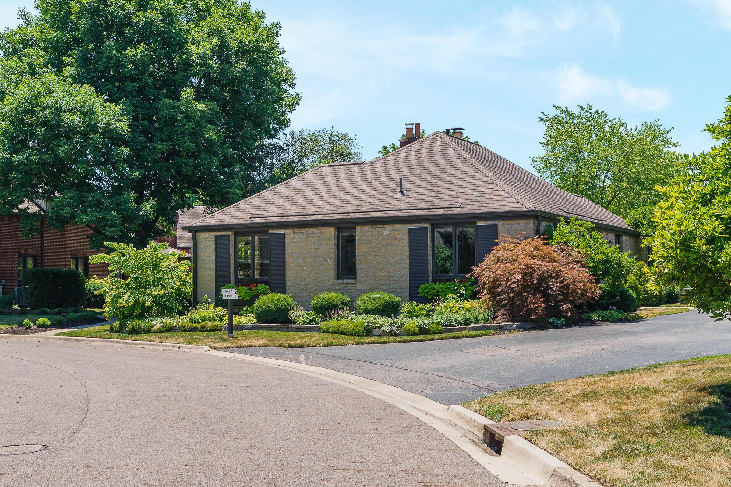 1399 La Rochelle Drive Columbus, OH 43221 - Photo 25 of 38 1399 La Rochelle Dr-4