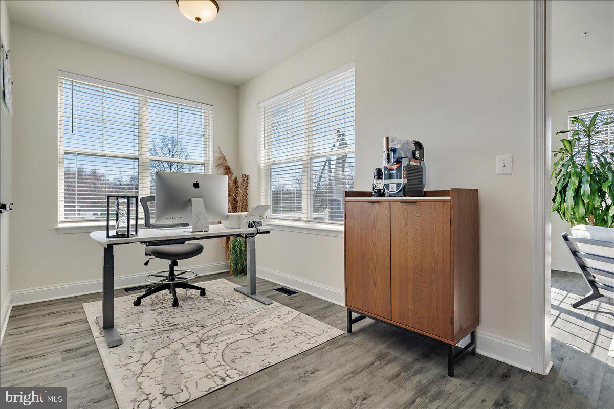 21 Greensborough Road Reisterstown, MD 21136 - Photo 19 of 54 a workspace with furniture and a window