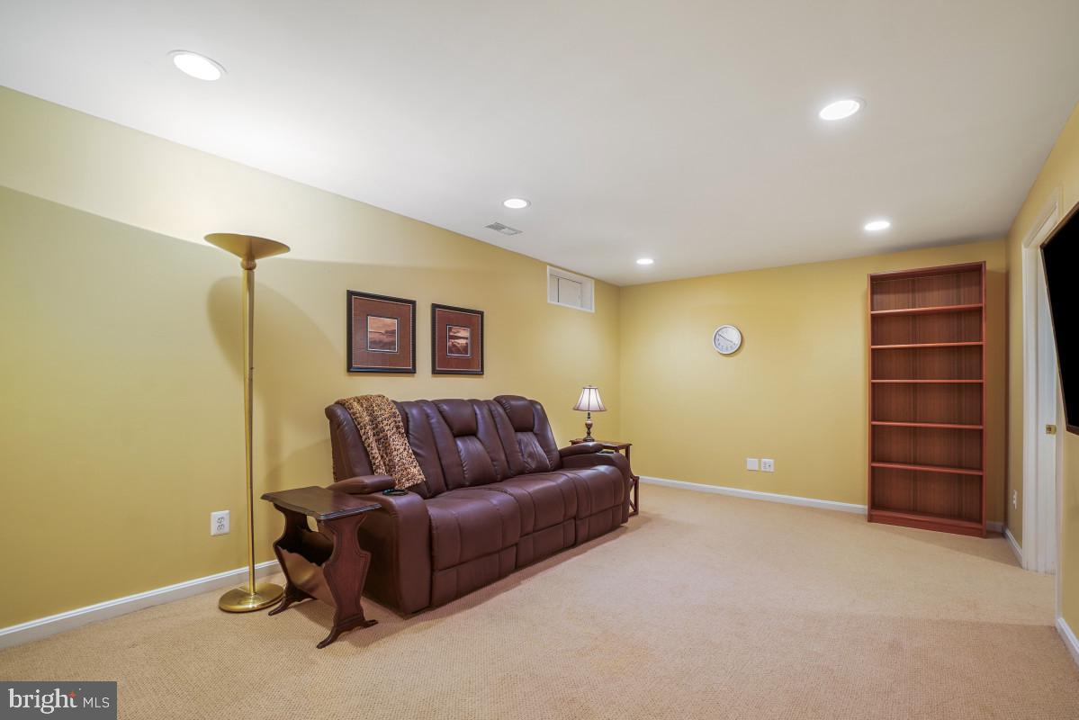 7520 Filbert Terrace Gaithersburg, MD 20879 - Photo 20 of 27