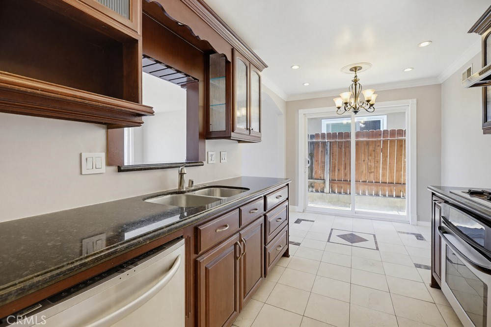 243 North Pageant Street Anaheim, CA 92807 - Photo 27 of 61