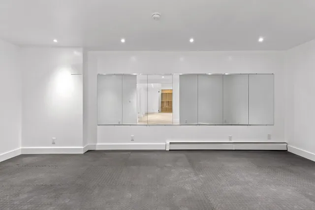 $3,299,888 | 33 High Farms Road, Glen Head, NY 11545