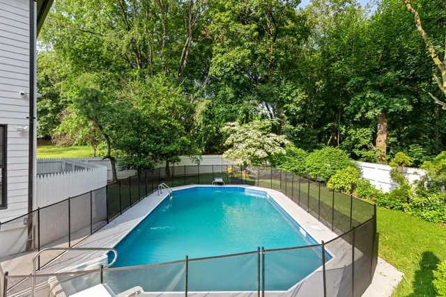 $3,299,888 | 33 High Farms Road, Glen Head, NY 11545