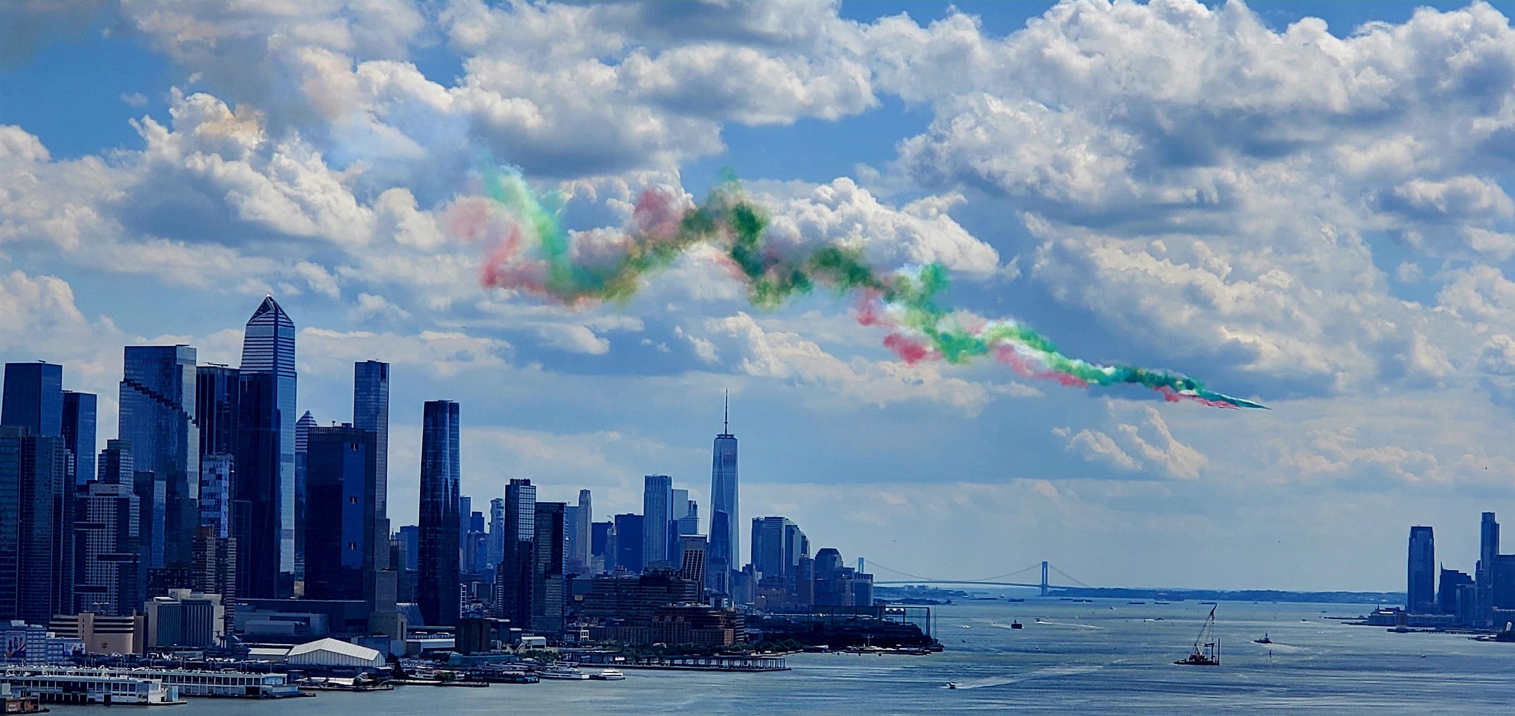 6600 Boulevard East, Unit 15D West New York, NJ 07093 - Photo 28 of 29 a view of a city with sitting area
